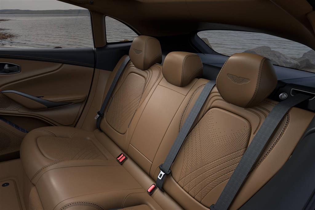 2021 Aston Martin DBX Bowmore Edition